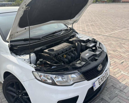 Киа Cerato KOUP, объемом двигателя 2 л и пробегом 194 тыс. км за 9000 $, фото 8 на Automoto.ua