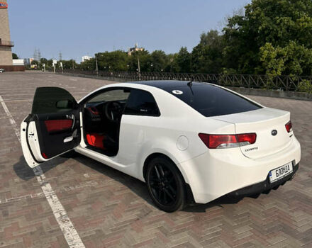 Киа Cerato KOUP, объемом двигателя 2 л и пробегом 194 тыс. км за 9000 $, фото 6 на Automoto.ua