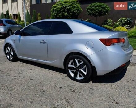 Сірий Кіа Cerato KOUP, об'ємом двигуна 2 л та пробігом 90 тис. км за 8300 $, фото 2 на Automoto.ua