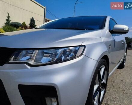 Сірий Кіа Cerato KOUP, об'ємом двигуна 2 л та пробігом 90 тис. км за 8300 $, фото 13 на Automoto.ua
