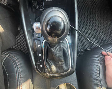 Серый Киа Cerato KOUP, объемом двигателя 2 л и пробегом 105 тыс. км за 8000 $, фото 5 на Automoto.ua