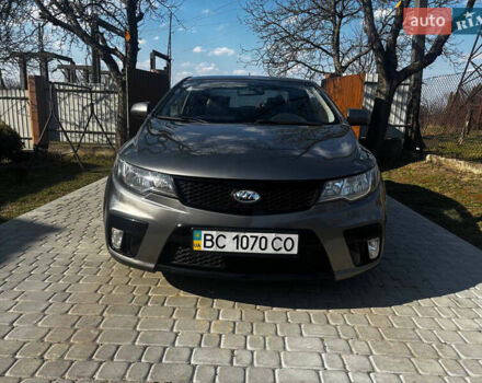 Серый Киа Cerato KOUP, объемом двигателя 2 л и пробегом 105 тыс. км за 8000 $, фото 1 на Automoto.ua