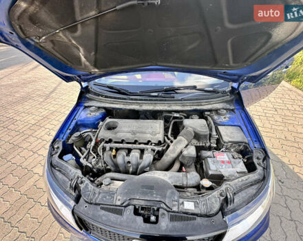 Синий Киа Cerato KOUP, объемом двигателя 2 л и пробегом 144 тыс. км за 8350 $, фото 30 на Automoto.ua