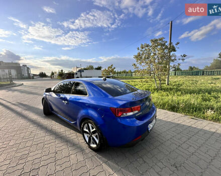 Синий Киа Cerato KOUP, объемом двигателя 2 л и пробегом 144 тыс. км за 8350 $, фото 12 на Automoto.ua