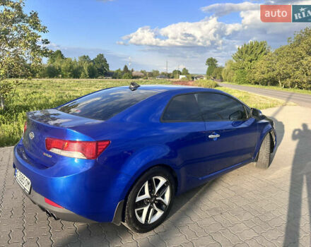 Синий Киа Cerato KOUP, объемом двигателя 2 л и пробегом 144 тыс. км за 8350 $, фото 7 на Automoto.ua