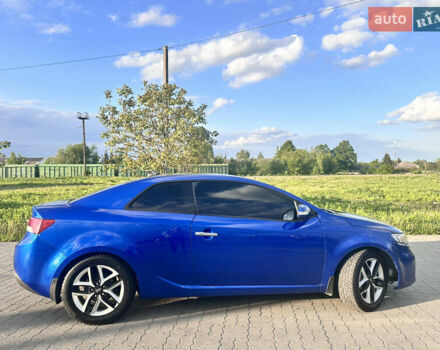 Синий Киа Cerato KOUP, объемом двигателя 2 л и пробегом 144 тыс. км за 8350 $, фото 3 на Automoto.ua