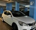Білий Кіа Черато, об'ємом двигуна 1.4 л та пробігом 240 тис. км за 3800 $, фото 1 на Automoto.ua