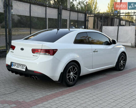 Білий Кіа Черато, об'ємом двигуна 2 л та пробігом 165 тис. км за 8300 $, фото 8 на Automoto.ua