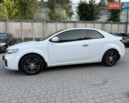 Білий Кіа Черато, об'ємом двигуна 2 л та пробігом 165 тис. км за 8300 $, фото 15 на Automoto.ua