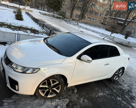 Белый Киа Черато, объемом двигателя 2 л и пробегом 150 тыс. км за 7920 $, фото 10 на Automoto.ua