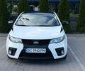 Білий Кіа Черато, об'ємом двигуна 2 л та пробігом 192 тис. км за 8100 $, фото 1 на Automoto.ua
