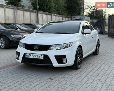 Білий Кіа Черато, об'ємом двигуна 2 л та пробігом 165 тис. км за 8300 $, фото 3 на Automoto.ua