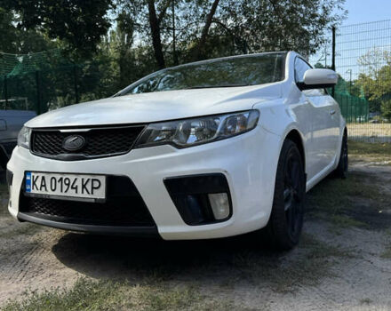 Белый Киа Черато, объемом двигателя 2 л и пробегом 198 тыс. км за 8500 $, фото 2 на Automoto.ua