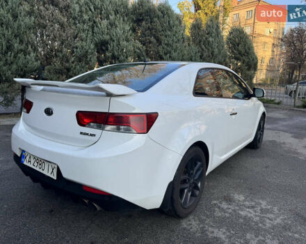 Белый Киа Черато, объемом двигателя 2 л и пробегом 195 тыс. км за 7800 $, фото 7 на Automoto.ua