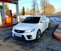 Білий Кіа Черато, об'ємом двигуна 2 л та пробігом 177 тис. км за 8100 $, фото 1 на Automoto.ua