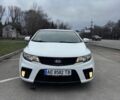 Білий Кіа Черато, об'ємом двигуна 2 л та пробігом 175 тис. км за 8500 $, фото 1 на Automoto.ua