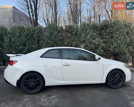 Белый Киа Черато, объемом двигателя 2 л и пробегом 195 тыс. км за 7800 $, фото 8 на Automoto.ua