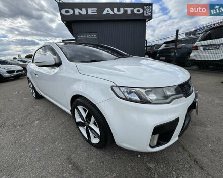 Белый Киа Черато, объемом двигателя 2 л и пробегом 155 тыс. км за 8490 $, фото 4 на Automoto.ua