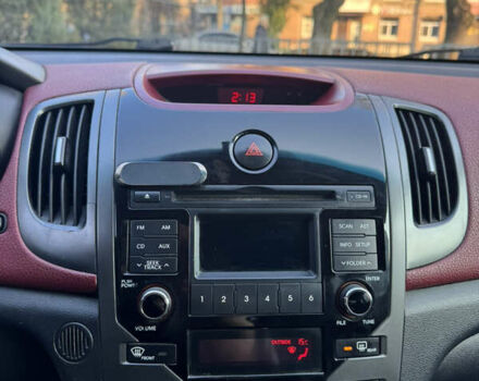 Белый Киа Черато, объемом двигателя 2 л и пробегом 195 тыс. км за 7800 $, фото 12 на Automoto.ua