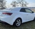 Білий Кіа Черато, об'ємом двигуна 2 л та пробігом 186 тис. км за 7450 $, фото 2 на Automoto.ua