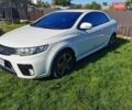 Білий Кіа Черато, об'ємом двигуна 2 л та пробігом 139 тис. км за 9800 $, фото 6 на Automoto.ua