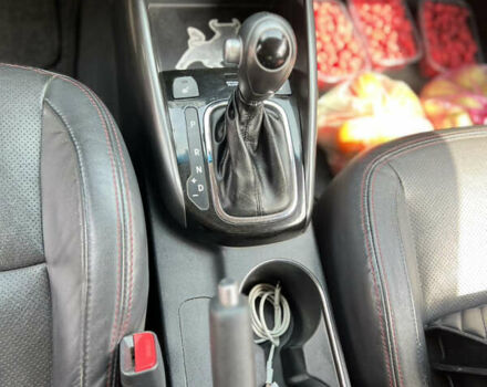 Білий Кіа Черато, об'ємом двигуна 2 л та пробігом 140 тис. км за 9200 $, фото 6 на Automoto.ua