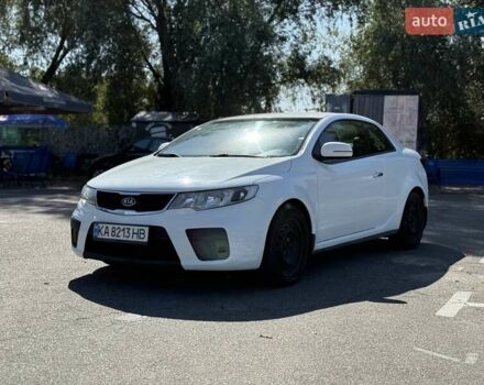 Білий Кіа Черато, об'ємом двигуна 2 л та пробігом 175 тис. км за 6800 $, фото 6 на Automoto.ua