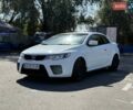 Білий Кіа Черато, об'ємом двигуна 2 л та пробігом 175 тис. км за 6800 $, фото 6 на Automoto.ua