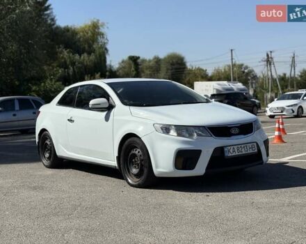 Білий Кіа Черато, об'ємом двигуна 2 л та пробігом 175 тис. км за 6800 $, фото 9 на Automoto.ua