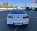 Білий Кіа Черато, об'ємом двигуна 2 л та пробігом 235 тис. км за 7700 $, фото 5 на Automoto.ua