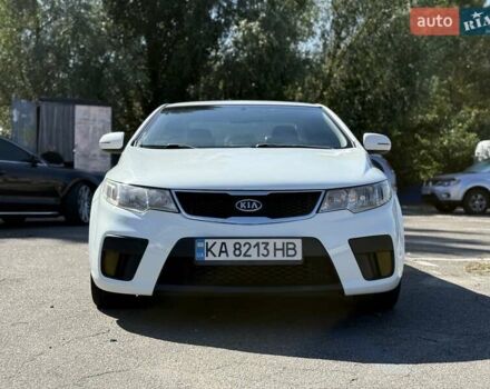 Білий Кіа Черато, об'ємом двигуна 2 л та пробігом 175 тис. км за 6800 $, фото 8 на Automoto.ua
