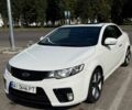 Белый Киа Черато, объемом двигателя 2 л и пробегом 290 тыс. км за 7700 $, фото 1 на Automoto.ua