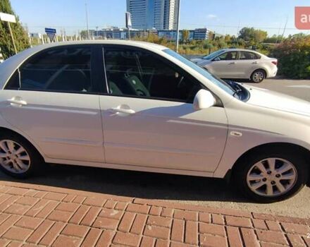 Белый Киа Черато, объемом двигателя 1.6 л и пробегом 144 тыс. км за 5000 $, фото 8 на Automoto.ua