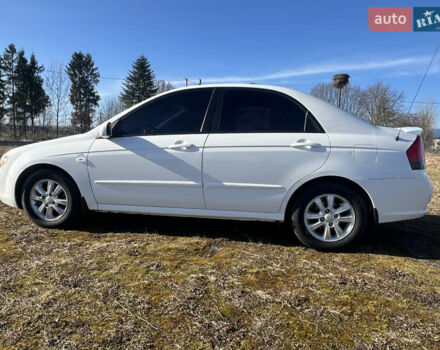 Білий Кіа Черато, об'ємом двигуна 1.58 л та пробігом 176 тис. км за 5450 $, фото 5 на Automoto.ua