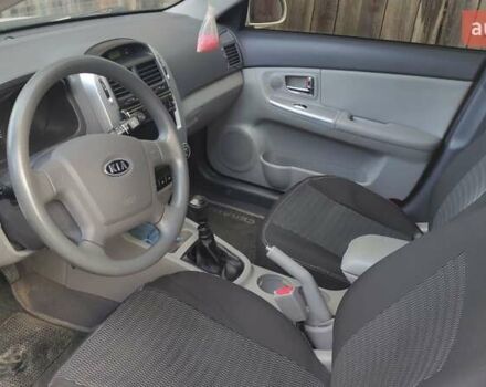 Белый Киа Черато, объемом двигателя 1.6 л и пробегом 144 тыс. км за 5000 $, фото 2 на Automoto.ua