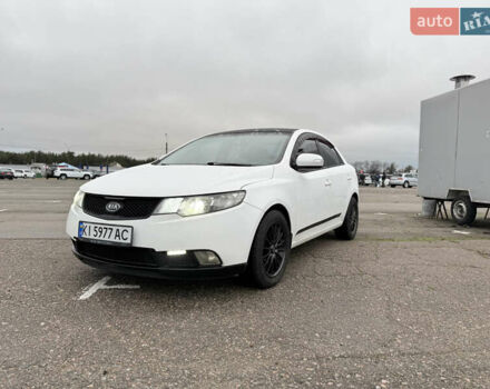 Белый Киа Черато, объемом двигателя 1.59 л и пробегом 168 тыс. км за 4350 $, фото 3 на Automoto.ua
