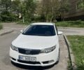 Белый Киа Черато, объемом двигателя 1.6 л и пробегом 230 тыс. км за 7200 $, фото 1 на Automoto.ua