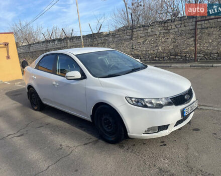 Білий Кіа Черато, об'ємом двигуна 1.6 л та пробігом 180 тис. км за 7500 $, фото 11 на Automoto.ua