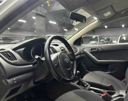 Белый Киа Черато, объемом двигателя 1.6 л и пробегом 180 тыс. км за 6300 $, фото 17 на Automoto.ua