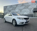Білий Кіа Черато, об'ємом двигуна 1.59 л та пробігом 154 тис. км за 7500 $, фото 1 на Automoto.ua