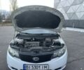 Белый Киа Черато, объемом двигателя 1.6 л и пробегом 154 тыс. км за 7500 $, фото 5 на Automoto.ua