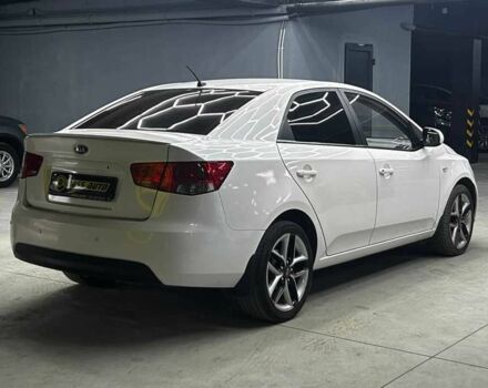 Белый Киа Черато, объемом двигателя 1.6 л и пробегом 180 тыс. км за 6300 $, фото 5 на Automoto.ua