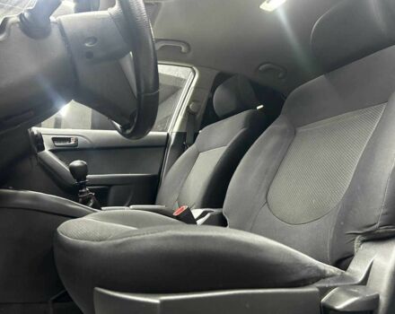 Белый Киа Черато, объемом двигателя 1.6 л и пробегом 180 тыс. км за 6300 $, фото 16 на Automoto.ua