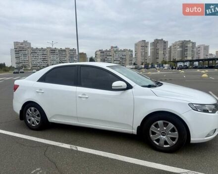 Белый Киа Черато, объемом двигателя 1.59 л и пробегом 118 тыс. км за 9600 $, фото 10 на Automoto.ua