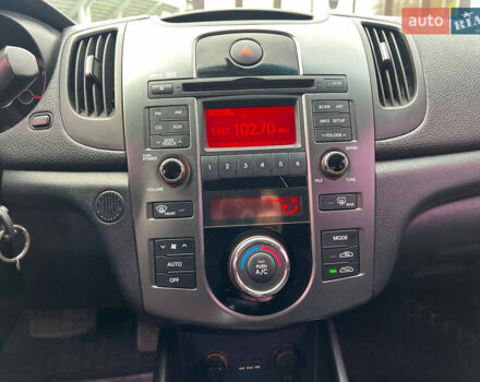 Белый Киа Черато, объемом двигателя 1.59 л и пробегом 210 тыс. км за 8200 $, фото 14 на Automoto.ua