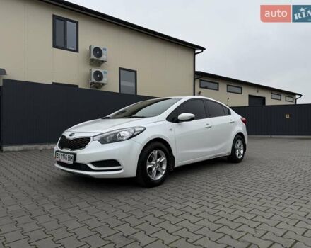 Білий Кіа Черато, об'ємом двигуна 1.6 л та пробігом 100 тис. км за 8300 $, фото 2 на Automoto.ua