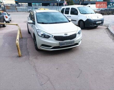 Белый Киа Черато, объемом двигателя 1.6 л и пробегом 300 тыс. км за 4400 $, фото 4 на Automoto.ua