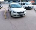 Белый Киа Черато, объемом двигателя 1.6 л и пробегом 300 тыс. км за 4400 $, фото 4 на Automoto.ua