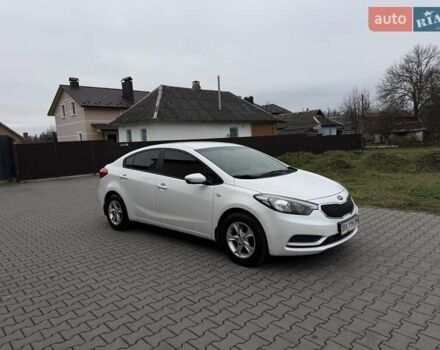 Білий Кіа Черато, об'ємом двигуна 1.6 л та пробігом 100 тис. км за 8300 $, фото 11 на Automoto.ua