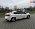 Білий Кіа Черато, об'ємом двигуна 1.6 л та пробігом 100 тис. км за 8300 $, фото 10 на Automoto.ua